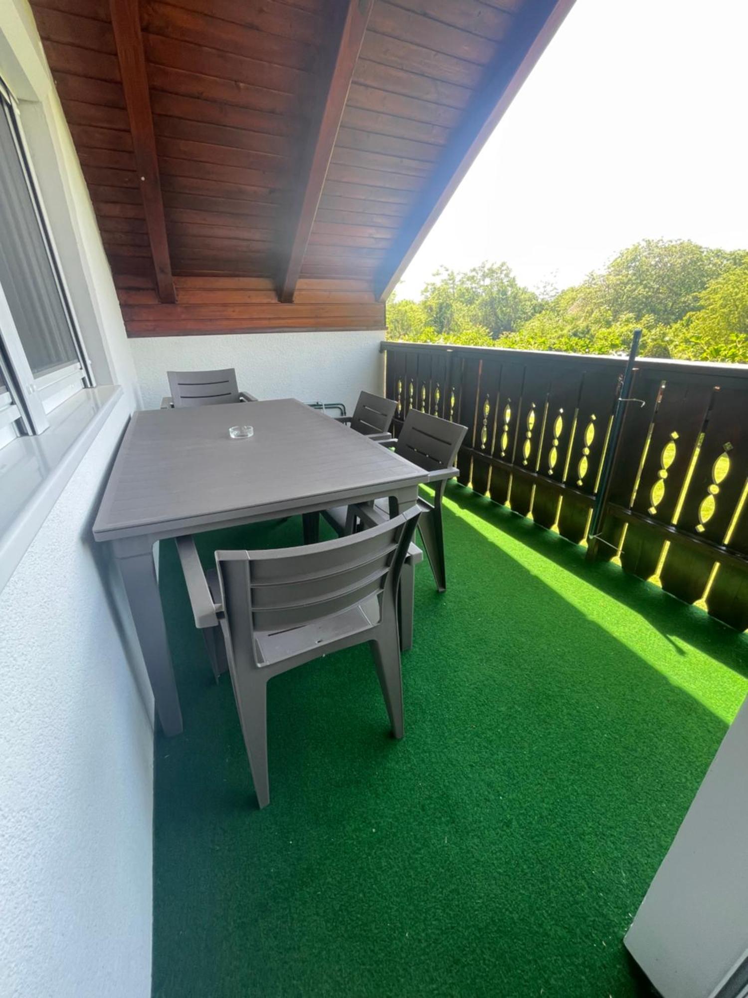 Balatongyörök Frankie Holiday Apartment Ii. מראה חיצוני תמונה
