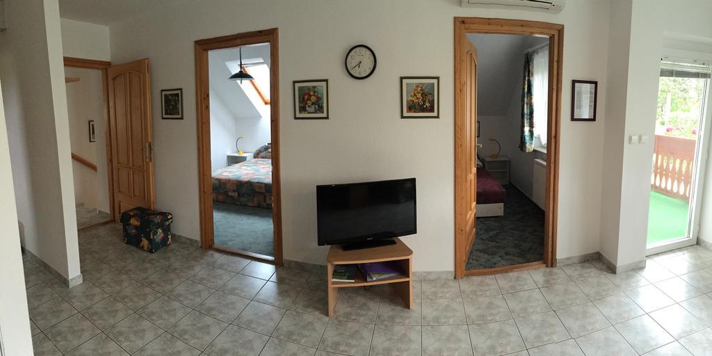 Balatongyörök Frankie Holiday Apartment Ii. מראה חיצוני תמונה